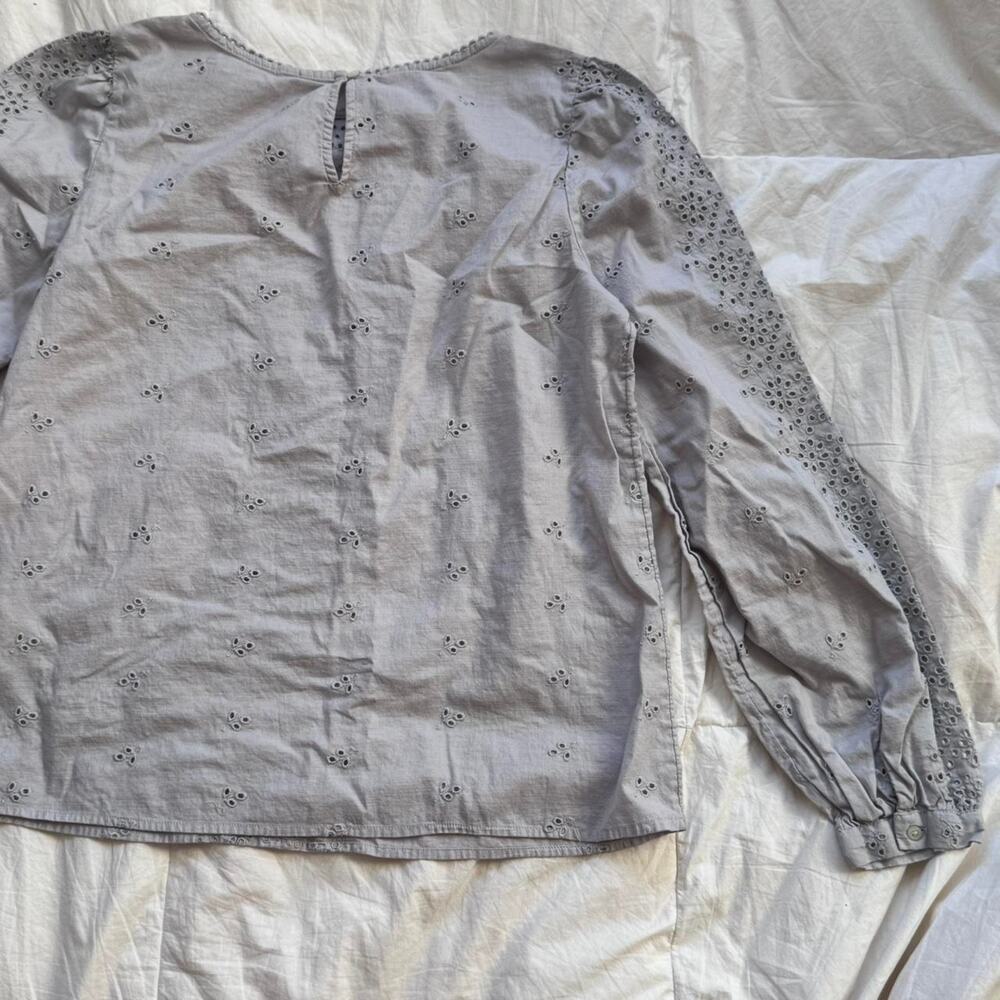 gap Gray embroidered eyelet blouse sz m scalloped shift cottage prairie romantic - Picture 7 of 8